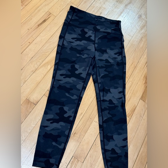Lole Camo Leggings - Picture 2 of 3